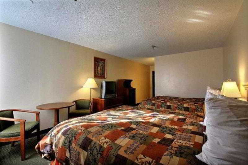 Days Inn & Suites By Wyndham Mt Pleasant Mount Pleasant Room photo